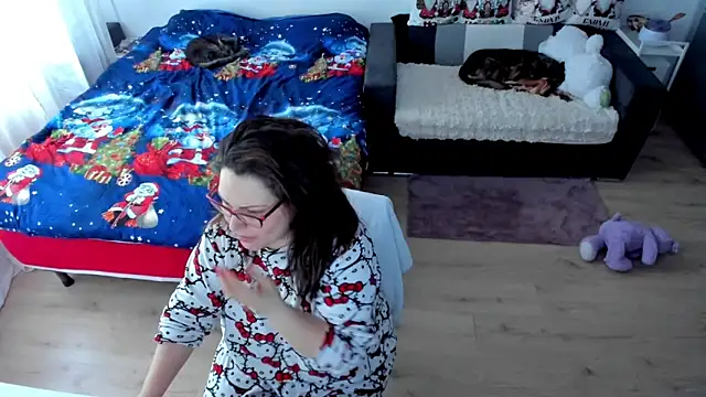 Squirt Kimm online show from 5, 12, 2025