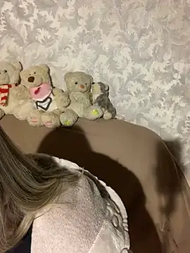 hotsteacher online show from 23, 2, 2026