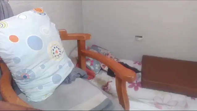 rose-crystal online show from 26, 4, 2026