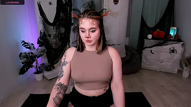 lunaalli online show from 28, 10, 2025