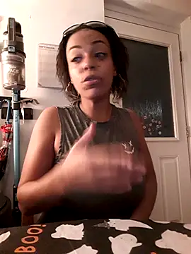 Snapshot of Lusty_Lexi90 chatting on 22, 10, 2025 Lusty Lexi90 online show from 22, 10, 2025
