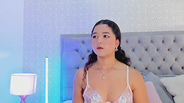 Evaa Lunna  online show from 2, 2, 2026