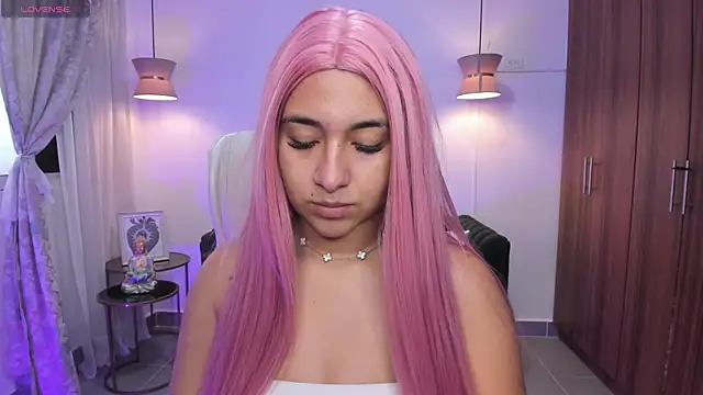 DANDARA THOM online show from 24, 10, 2025