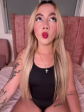 Snapshot of Becca_Johnson_u chatting on 8, 2, 2026 Becca Johnson u online show from 8, 2, 2026