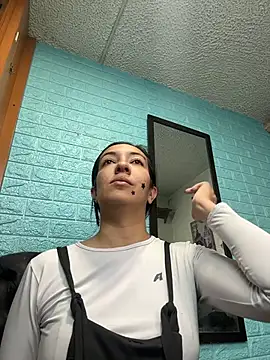 SALOME KORLAND online show from 24, 11, 2025