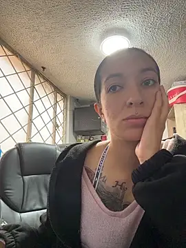 SALOME KORLAND online show from 1, 4, 2026