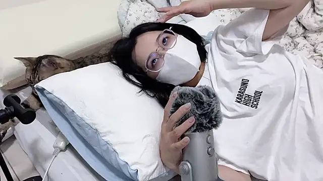 LHeart online show from 31, 10, 2025