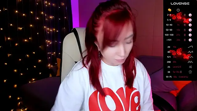 deboramoore online show from 15, 12, 2025