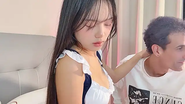 Snapshot of 19cmfuck18girl chatting on 5, 11, 2025 19cmfuck18girl online show from 5, 11, 2025