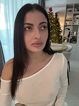 NicoleBrawn online show from 4, 12, 2025