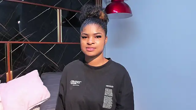 HannyThompson online show from 18, 11, 2025