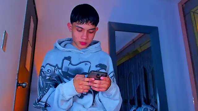 Sebax Young online show from 2, 4, 2026