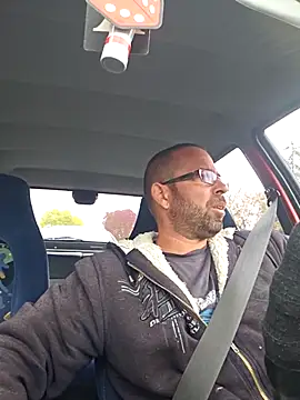 Snapshot of Thomas043 chatting on 2, 11, 2025 Thomas043 online show from 2, 11, 2025