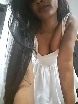 Snapshot of cute_radhikaa chatting on 4, 4, 2026 cute radhikaa online show from 4, 4, 2026
