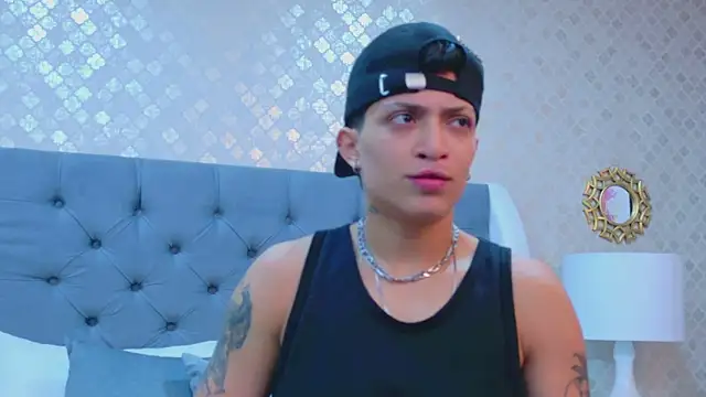 ZoeKrug online show from 3, 11, 2025