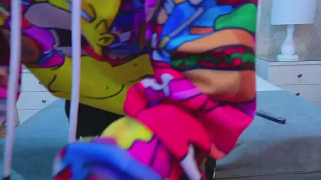 ZoeKrug online show from 4, 11, 2025