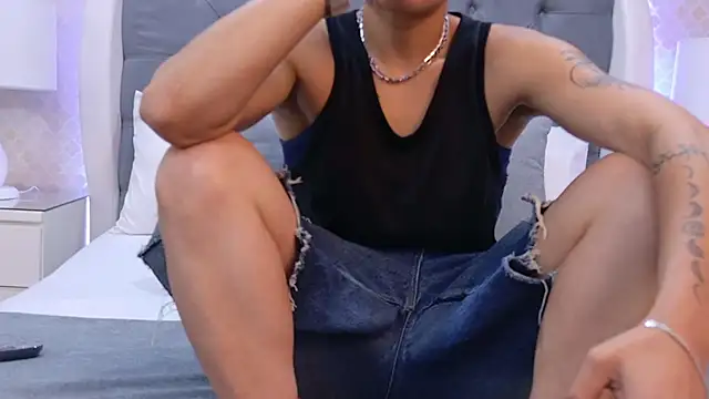 ZoeKrug online show from 26, 11, 2025