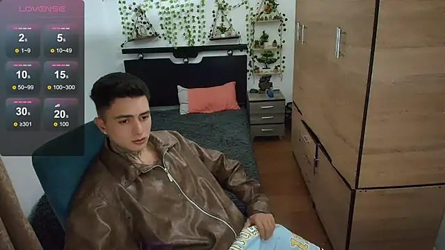 santii ss online show from 21, 4, 2026