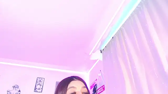 Snapshot of Anna_belly chatting on 8, 7, 2026 Anna belly online show from 8, 7, 2026