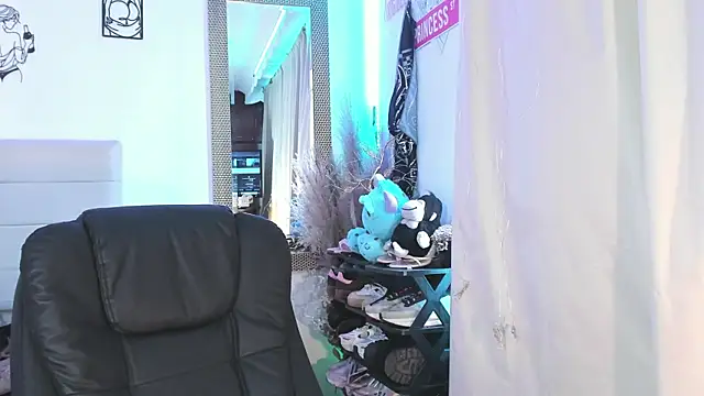Snapshot of Anna_belly chatting on 23, 7, 2026 Anna belly online show from 23, 7, 2026