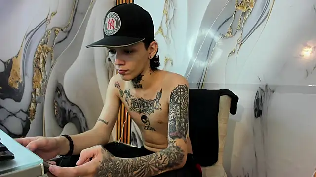 StraightBoy Nick online show from 8, 11, 2025