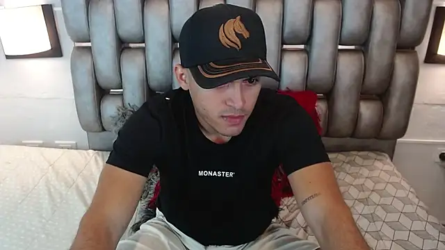 Snapshot of Derek_Storm_ chatting on 16, 4, 2026 Derek Storm online show from 16, 4, 2026