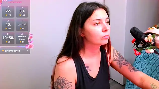 Snapshot of peachyness chatting on 27, 11, 2025 peachyness online show from 27, 11, 2025