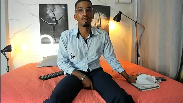 Darwin mayo online show from 4, 11, 2025