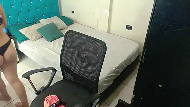 unusualsuccubus0 online show from 10, 9, 2025