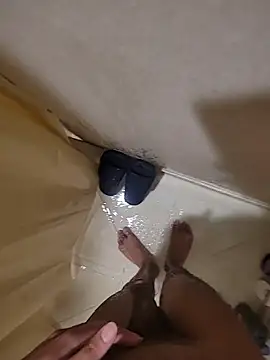 Snapshot of catluvr999 chatting on 4, 2, 2026 catluvr999 online show from 4, 2, 2026