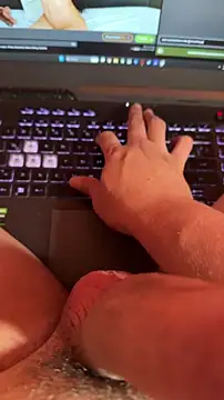 Snapshot of AndyRico18 chatting on 25, 11, 2025 AndyRico18 online show from 25, 11, 2025