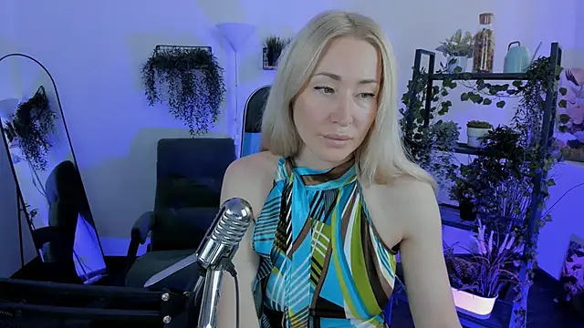 Snapshot of AstraMonroe chatting on 19, 6, 2026 AstraMonroe online show from 19, 6, 2026