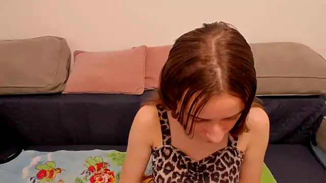 alisaakiss online show from 2, 3, 2026