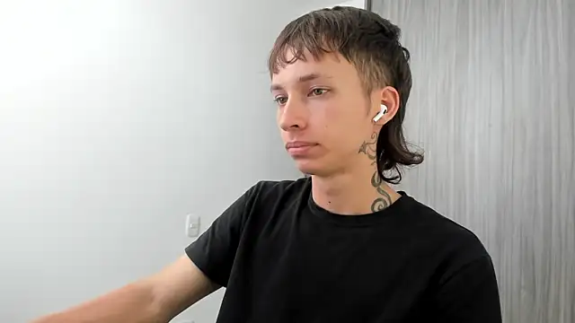 spacehumanz online show from 4, 3, 2026