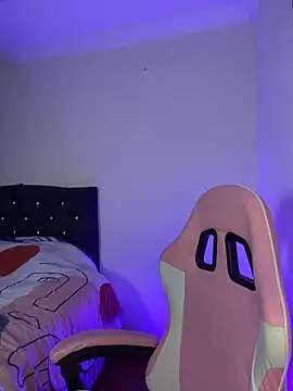 Lia  1 online show from 26, 2, 2026