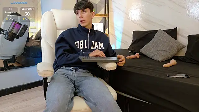 Snapshot of mathias_saenz chatting on 17, 1, 2026 mathias saenz online show from 17, 1, 2026