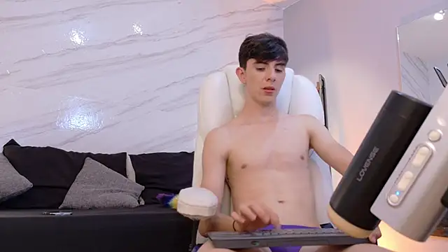 Snapshot of mathias_saenz chatting on 17, 2, 2026 mathias saenz online show from 17, 2, 2026