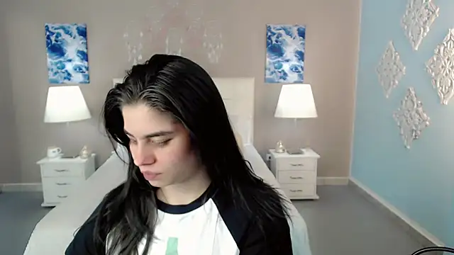 maddissonivanova online show from 10, 10, 2025