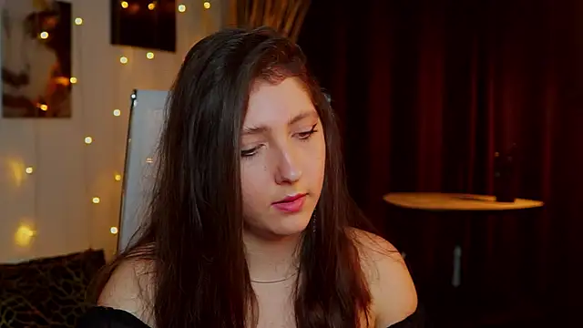Snapshot of Mary_Miiller chatting on 22, 9, 2025 Mary Miiller online show from 22, 9, 2025