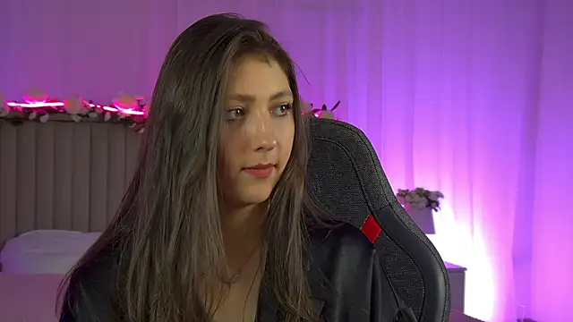 Snapshot of Mary_Miiller chatting on 28, 9, 2025 Mary Miiller online show from 28, 9, 2025