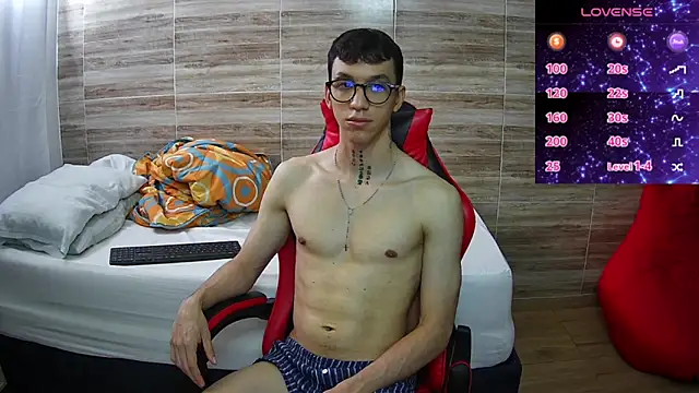 angelicious  online show from 27, 10, 2025