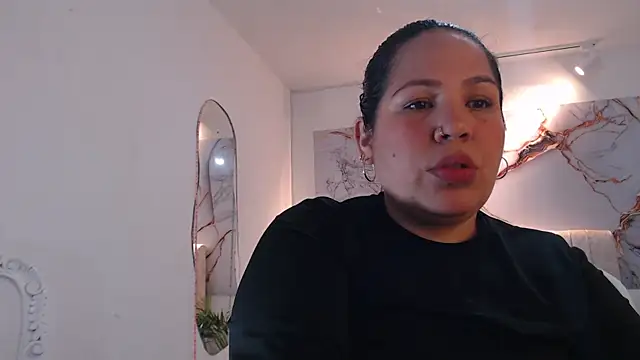 Snapshot of Ashley_Grahaam chatting on 4, 10, 2025 Ashley Grahaam online show from 4, 10, 2025