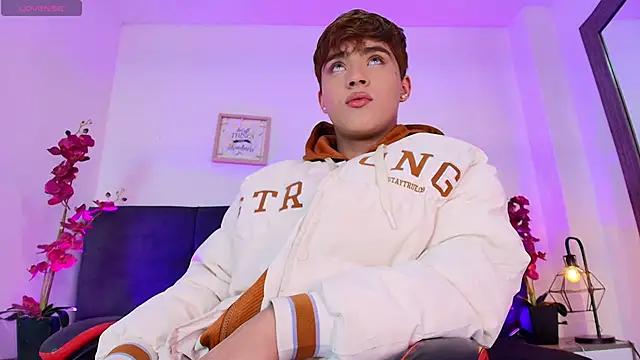 Lucass love online show from 2, 4, 2026