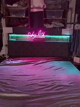 Snapshot of Shy_Ivy chatting on 1, 10, 2025 Shy Ivy online show from 1, 10, 2025