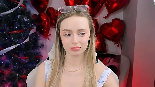 Snapshot of JuliaBrewwer chatting on 17, 3, 2026 JuliaBrewwer online show from 17, 3, 2026