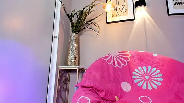 dulce fiore07 online show from 1, 10, 2025