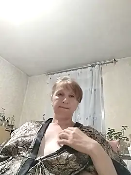Flower2931 online show from 17, 5, 2026