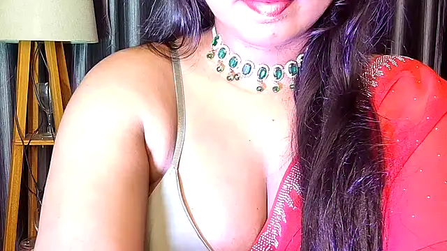Webrowncouple online show from 17, 3, 2026