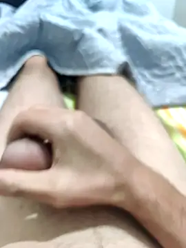 emrekzlk52 online show from 2, 10, 2025