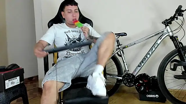 Snapshot of HELLSTAR chatting on 19, 10, 2025 HELLSTAR online show from 19, 10, 2025